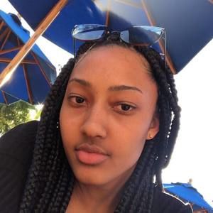 Meet your Posher, Charmaine